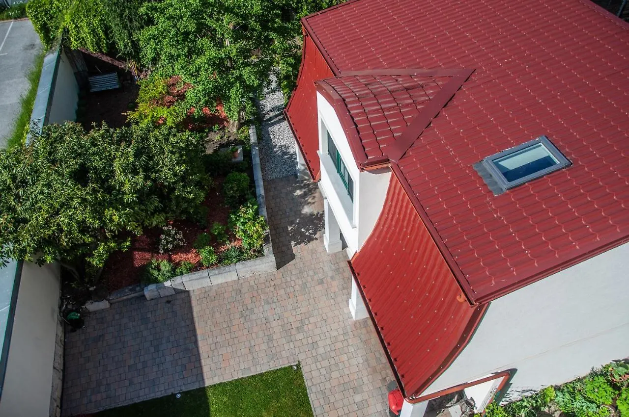 Entire House In The Center Of Ljubljana - Free Parking - Dragon Garden Pavilion Ljubljana Homestay