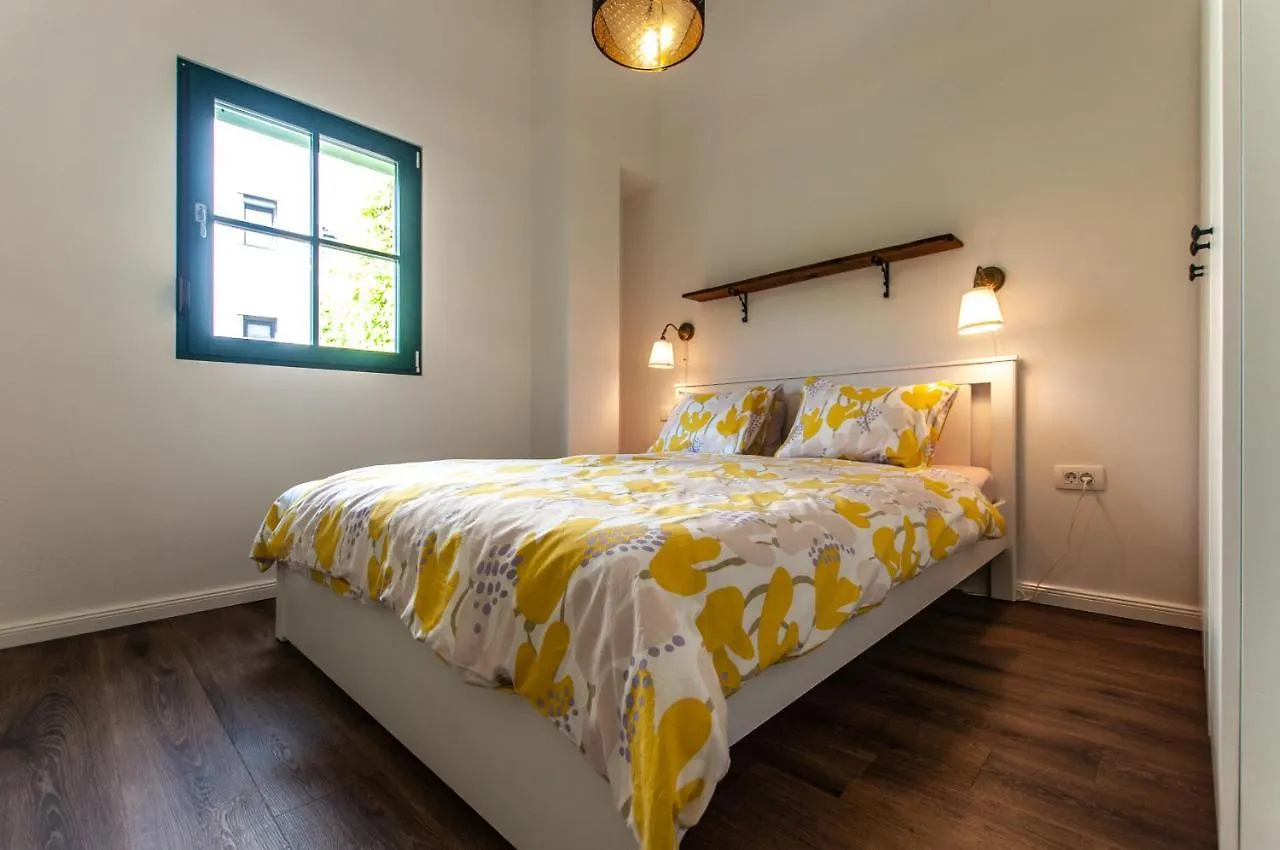 Homestay Entire House In The Center Of Ljubljana - Free Parking - Dragon Garden Pavilion Ljubljana